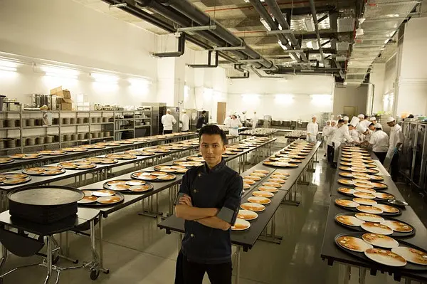巨星国际娱乐场_国际巨星喜欢中国美食吗_巨星食品有限公司