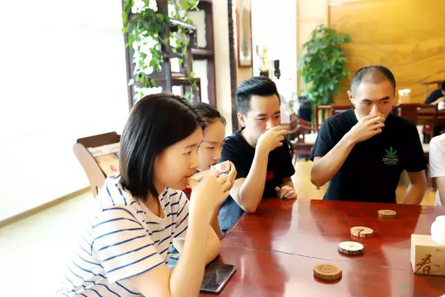 绿茶广东_广东点心绿茶_绿茶点心广东话怎么说