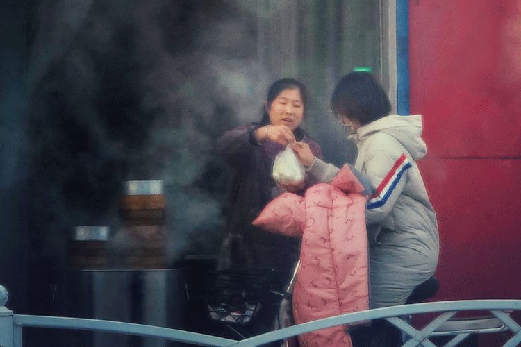 树叶糕怎么包_裹着树叶的糕点图片_树叶包着的糕点